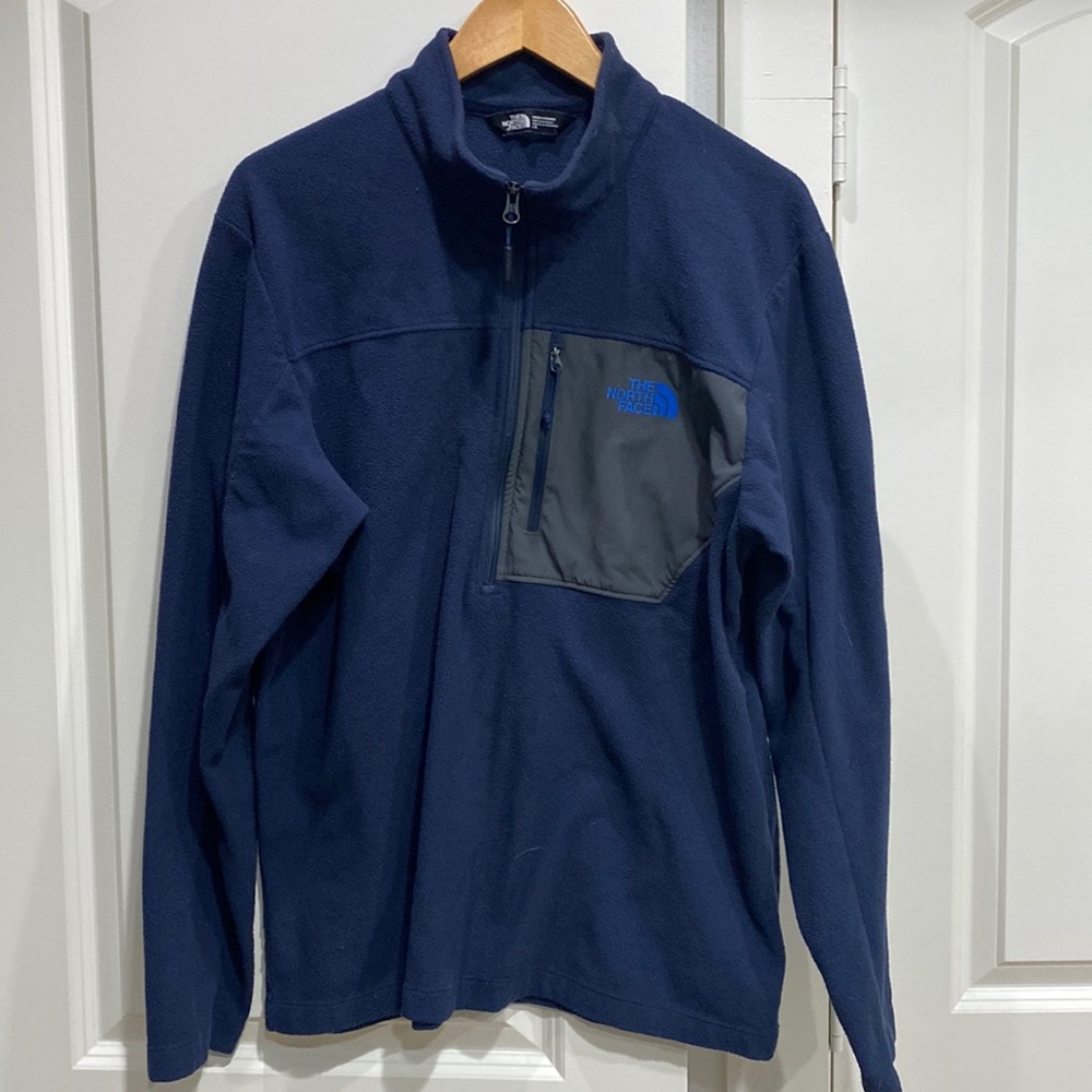EUC Men’s The North Face fleece
